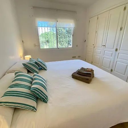 Hoyo 11 By Kura Homes *