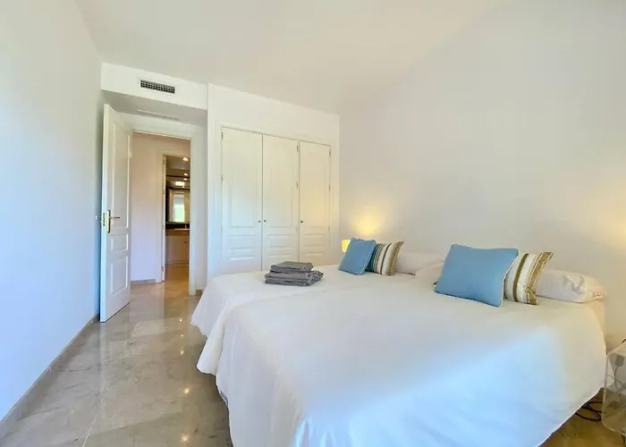 Hoyo 11 By Kura Homes